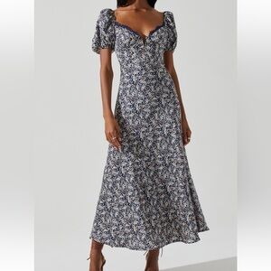 ASTR the label Sylvie Dress in Navy Ditsy